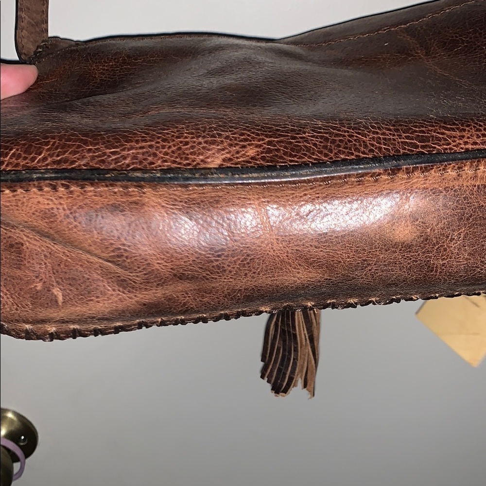 BNWT Brown Leather Crossbody Beaumont Style Bag by Patricia Nash - Picture 13 of 14